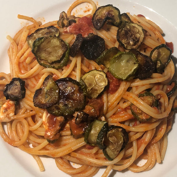 Pasta with zucchini and gorgonzola